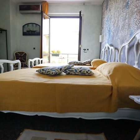 B & B L'Almanacco San Martino in Strada Luaran gambar