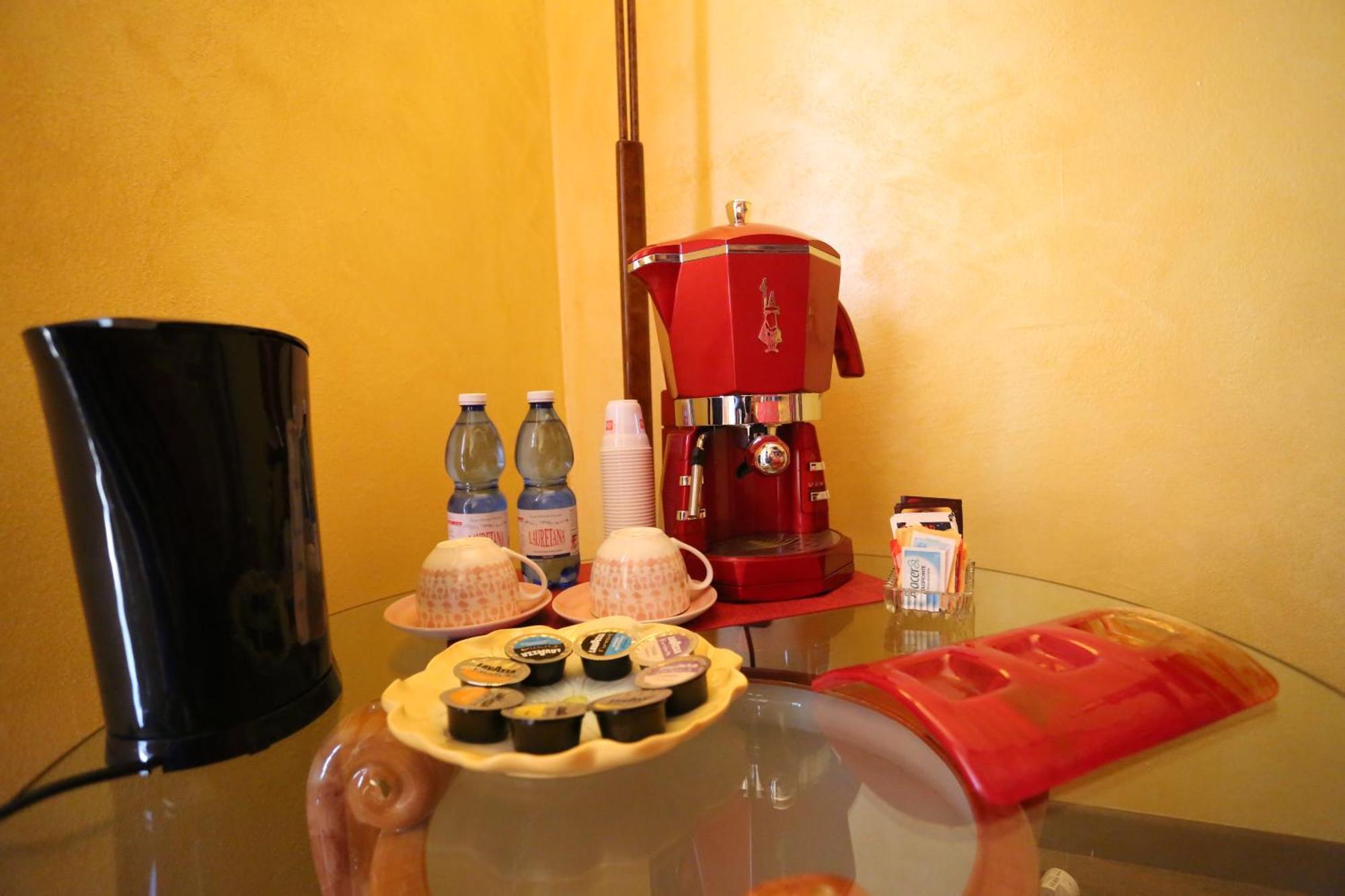 B & B L'Almanacco San Martino in Strada Luaran gambar