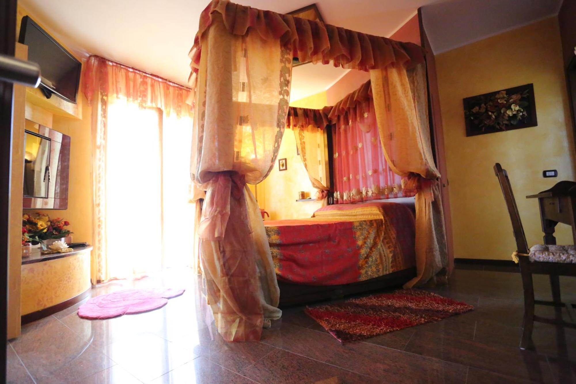 B & B L'Almanacco San Martino in Strada Luaran gambar